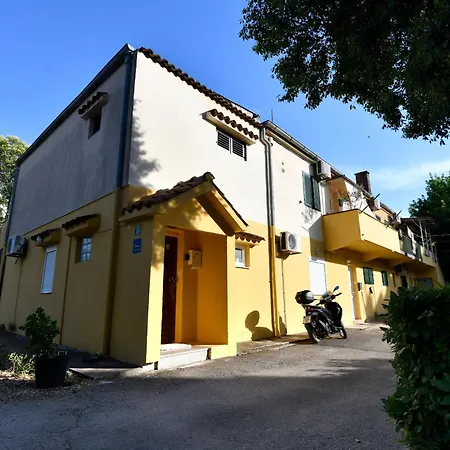 Apartment Dario