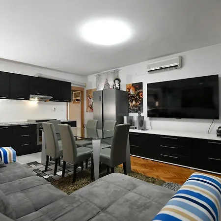 Apartment Dario